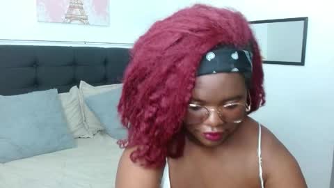 valery_martinez_13 online show from 8, 5, 2026