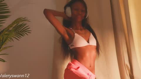 Snapshot of valery_swan1 chatting on 26, 5, 2026 Valery swan1 online show from 26, 5, 2026