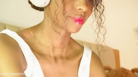 Snapshot of valery_swan1 chatting on 6, 8, 2026 Valery swan1 online show from 6, 8, 2026