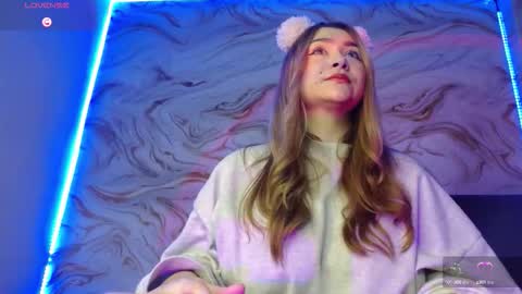 Snapshot of valeryfoxx1 chatting on 4, 10, 2025 ValeryFox online show from 4, 10, 2025