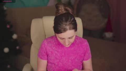 Snapshot of valerymurr chatting on 21, 12, 2025 V A L E R Y M U R online show from 21, 12, 2025