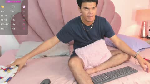 Valery Stonne  online show from 12, 12, 2024