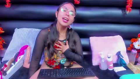 Snapshot of valerysweety__ chatting on 8, 1, 2026 ValerySweety online show from 8, 1, 2026