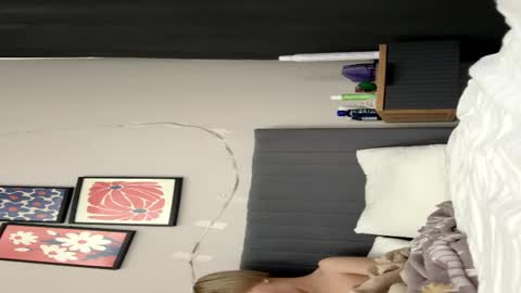 Snapshot of valevaweheart chatting on 18, 5, 2026 valevaweheart online show from 18, 5, 2026