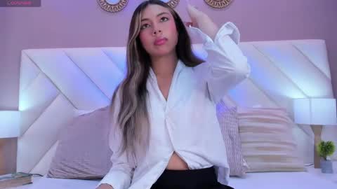 Snapshot of valeygomez chatting on 23, 4, 2026 Valey online show from 23, 4, 2026