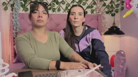 Snapshot of valkiria_and_dione chatting on 16, 4, 2026 Valkiria and Dione online show from 16, 4, 2026