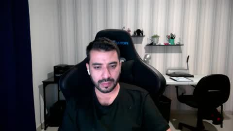 Snapshot of vallartamexi chatting on 22, 10, 2025 Roberto Carlos online show from 22, 10, 2025