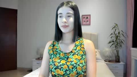 Macarena online show from 12, 4, 2026