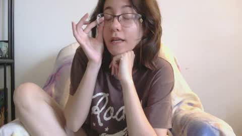 Snapshot of valleriestarr chatting on 4, 4, 2026 Vallerie Starr online show from 4, 4, 2026