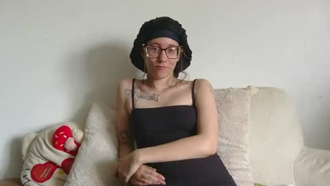Snapshot of valleriestarr chatting on 6, 7, 2026 Vallerie Starr online show from 6, 7, 2026
