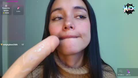 Snapshot of vallery_evanss chatting on 16, 5, 2026 Taty independent account online show from 16, 5, 2026