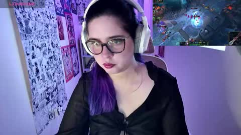 Snapshot of vallolet1_ chatting on 5, 2, 2026 Im Violet online show from 5, 2, 2026