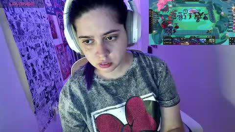 Snapshot of vallolet1_ chatting on 13, 2, 2026 Im Violet online show from 13, 2, 2026