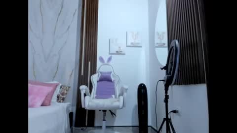 Snapshot of valloletsamar chatting on 13, 9, 2025 Vallolet Peach online show from 13, 9, 2025