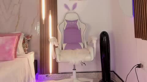 Snapshot of valloletsamar chatting on 14, 9, 2025 Vallolet Peach online show from 14, 9, 2025