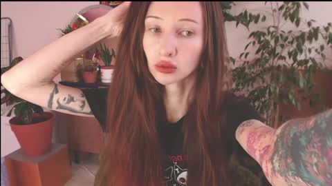 Snapshot of vampire_valentine chatting on 13, 4, 2026 Mollyy Valentine online show from 13, 4, 2026