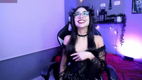 Snapshot of vampy_dolll chatting on 17, 4, 2026 vampy_dolll online show from 17, 4, 2026