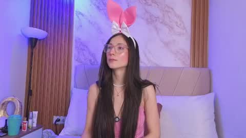 vane_coral online show from 6, 4, 2026