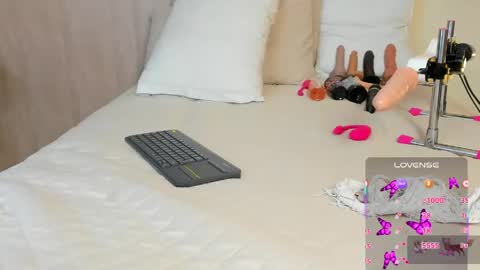 Snapshot of vane_lips chatting on 16, 4, 2026 V A N E online show from 16, 4, 2026