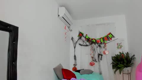 vanelope_smith online show from 9, 11, 2025