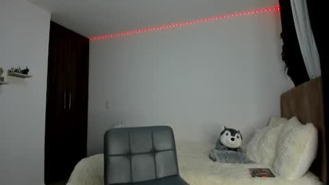 Snapshot of vanesa_g1 chatting on 9, 4, 2026 vanesa_g1 online show from 9, 4, 2026