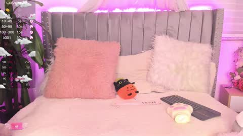 Snapshot of vanesa_moon_ chatting on 14, 2, 2025 vanesa_moon_ online show from 14, 2, 2025