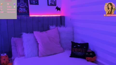 Snapshot of vanesa_moon_ chatting on 24, 10, 2025 vanesa_moon_ online show from 24, 10, 2025