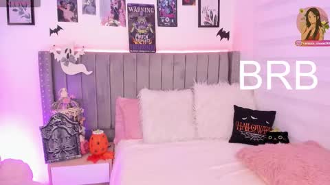 Snapshot of vanesa_moon_ chatting on 27, 11, 2025 vanesa_moon_ online show from 27, 11, 2025