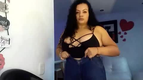 Snapshot of vanesam chatting on 16, 4, 2026 vanessa and samantha online show from 16, 4, 2026