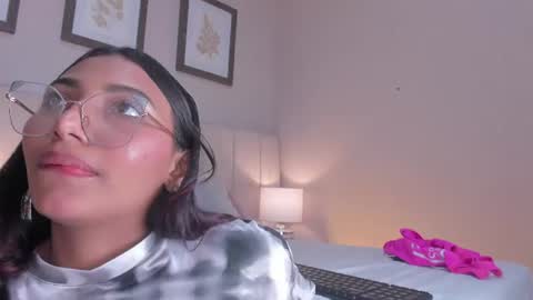 vanessa__cb online show from 25, 6, 2026