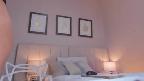 vanessa__cb online show from 6, 7, 2026