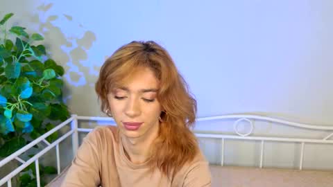 Snapshot of vanessa__ray chatting on 19, 10, 2025 Vanessa online show from 19, 10, 2025