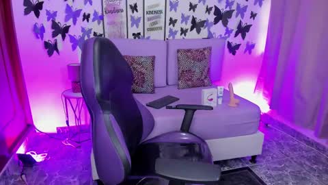 Vanessa  online show from 10, 2, 2025