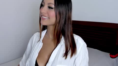 Snapshot of vanessaa_squirt chatting on 1, 2, 2026 vanessaa_squirt online show from 1, 2, 2026