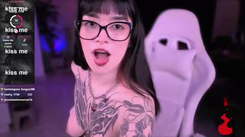 Snapshot of vanessablackrose chatting on 12, 3, 2026 Vanessa online show from 12, 3, 2026