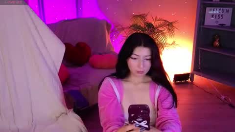 Snapshot of vanessaeros chatting on 4, 7, 2026 Vanessa online show from 4, 7, 2026