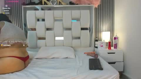 Vanessa Hard online show from 6, 11, 2025