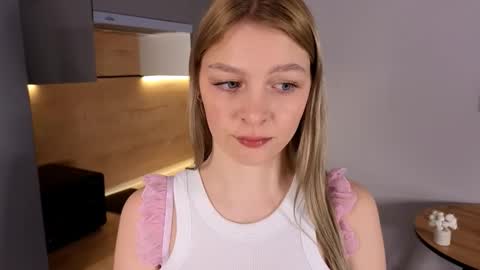 Christie online show from 4, 3, 2026