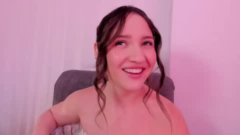 vanessajohnsonn online show from 11, 7, 2026
