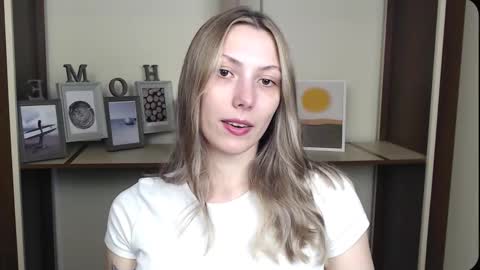 Snapshot of vanessakim_ chatting on 18, 3, 2026 Vanessa online show from 18, 3, 2026