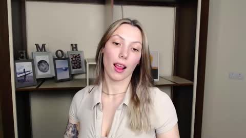 Snapshot of vanessakim_ chatting on 25, 3, 2026 Vanessa online show from 25, 3, 2026