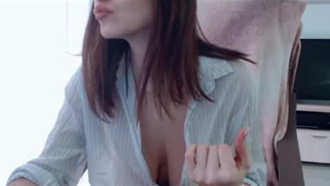 Vanessa online show from 7, 3, 2025