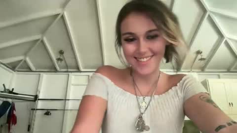 Snapshot of vanessaluvs2play chatting on 9, 11, 2025 vanessaluvs2play online show from 9, 11, 2025