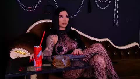 Snapshot of vanessamorningstar1 chatting on 20, 2, 2026 Miss Vanessa online show from 20, 2, 2026