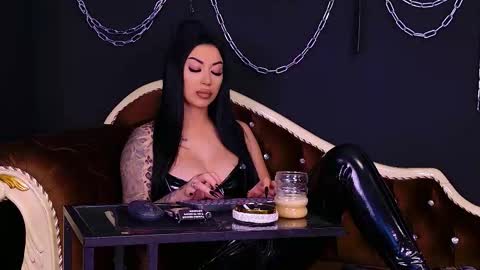 Snapshot of vanessamorningstar1 chatting on 11, 3, 2026 Miss Vanessa online show from 11, 3, 2026