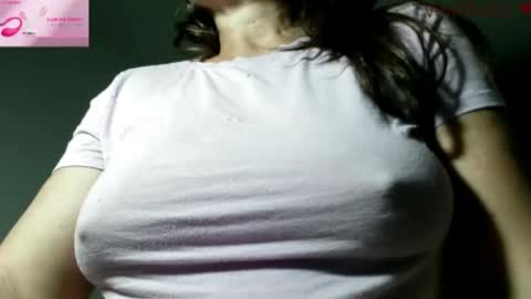Snapshot of vanessared2 chatting on 14, 7, 2026 Vanesared2 online show from 14, 7, 2026