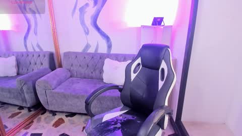 Snapshot of vanessascott_ chatting on 10, 3, 2026 vanessascott_ online show from 10, 3, 2026