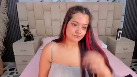 Snapshot of vanessascott_ chatting on 21, 6, 2026 vanessascott_ online show from 21, 6, 2026