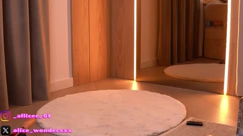 Vanessa Simon online show from 9, 4, 2026