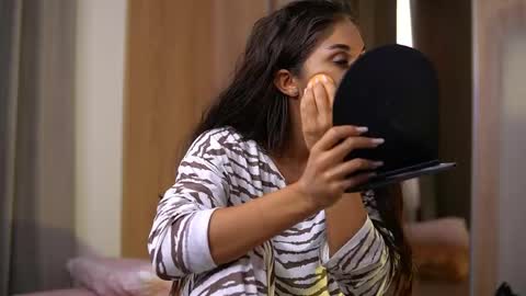 Snapshot of vanessasimon chatting on 4, 5, 2026 Vanessa Simon online show from 4, 5, 2026
